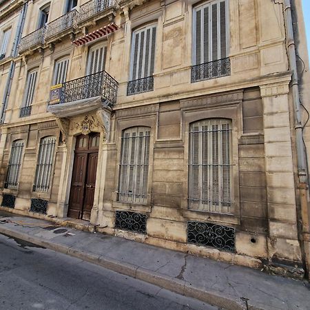 Nimes: Appartement L'Auguste Centre-Ville. Екстер'єр фото